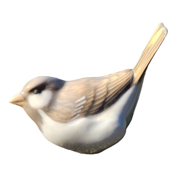 VTG Royal Copenhagen Sparrow Tail Up Figurine